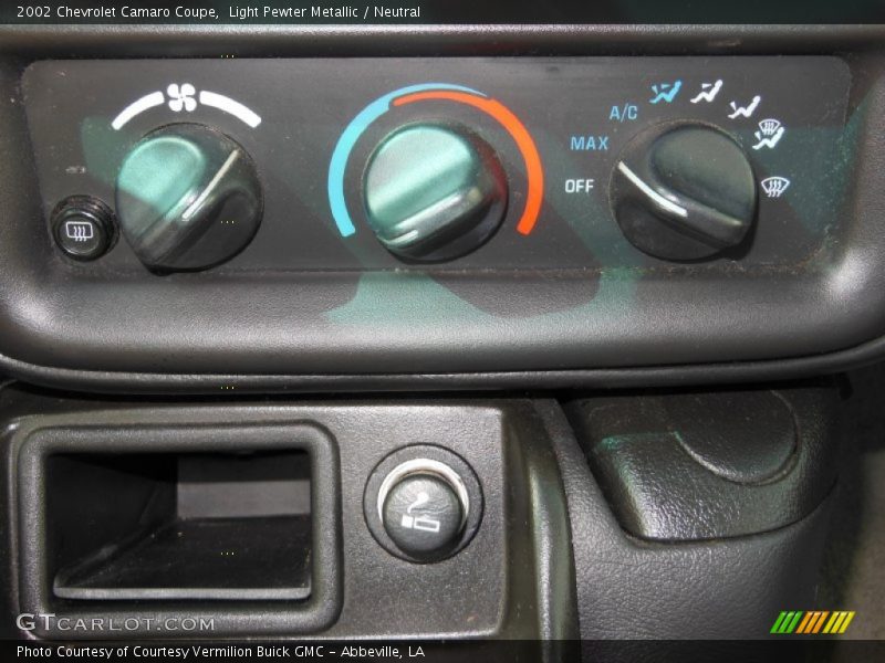 Controls of 2002 Camaro Coupe