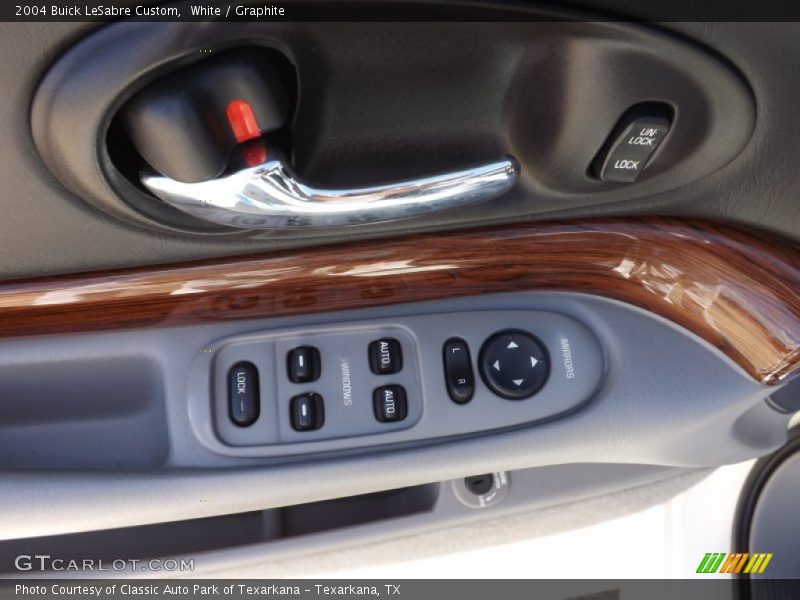 White / Graphite 2004 Buick LeSabre Custom