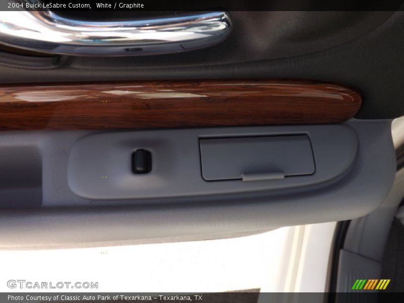 White / Graphite 2004 Buick LeSabre Custom