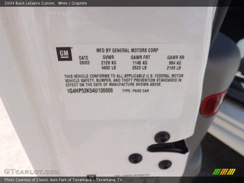 White / Graphite 2004 Buick LeSabre Custom