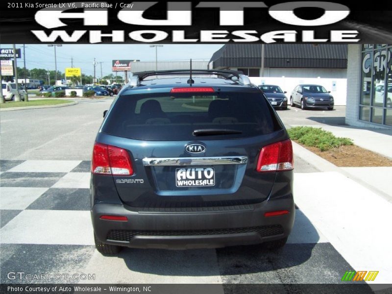 Pacific Blue / Gray 2011 Kia Sorento LX V6