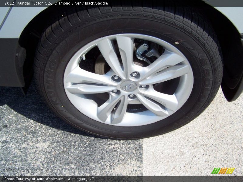 Diamond Silver / Black/Saddle 2012 Hyundai Tucson GLS