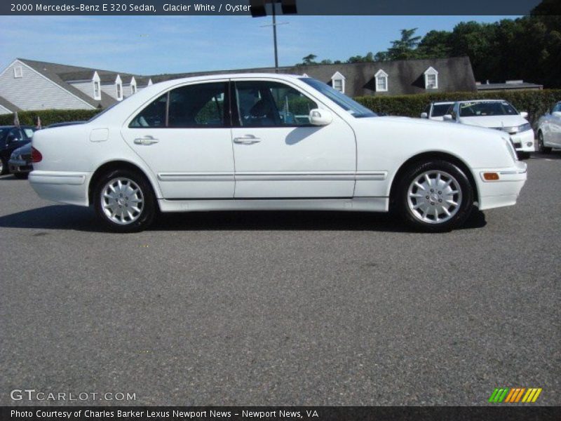 Glacier White / Oyster 2000 Mercedes-Benz E 320 Sedan