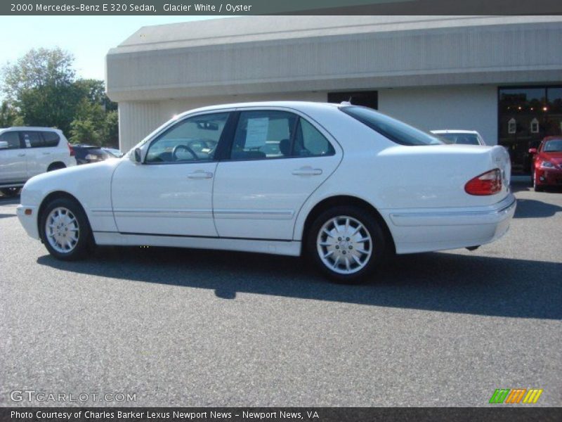 Glacier White / Oyster 2000 Mercedes-Benz E 320 Sedan