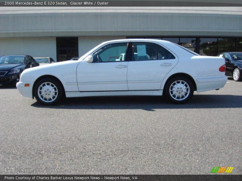 Glacier White / Oyster 2000 Mercedes-Benz E 320 Sedan
