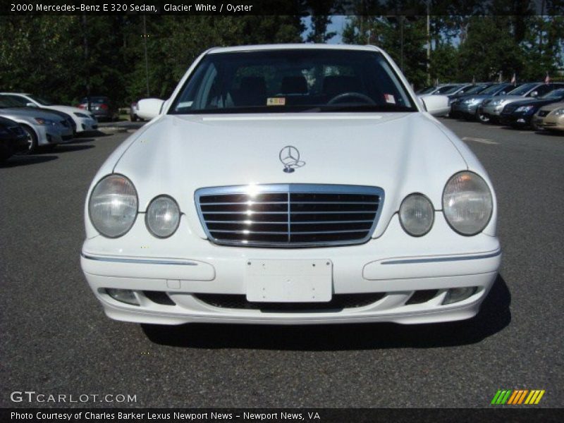 Glacier White / Oyster 2000 Mercedes-Benz E 320 Sedan