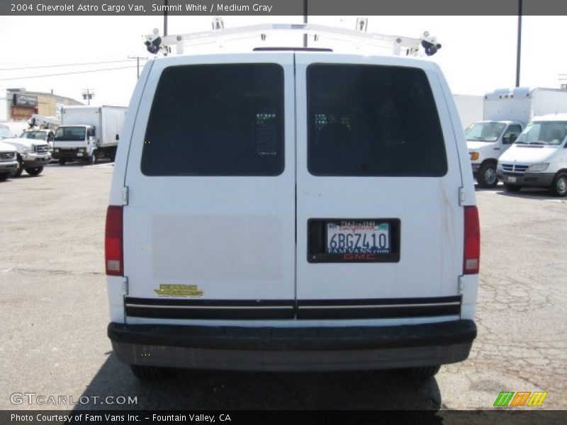 Summit White / Medium Gray 2004 Chevrolet Astro Cargo Van