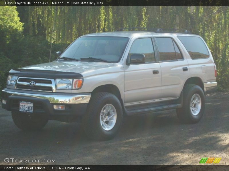 Millennium Silver Metallic / Oak 1999 Toyota 4Runner 4x4