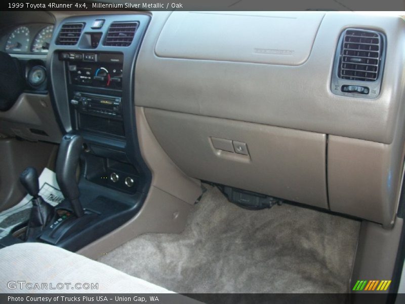 Millennium Silver Metallic / Oak 1999 Toyota 4Runner 4x4