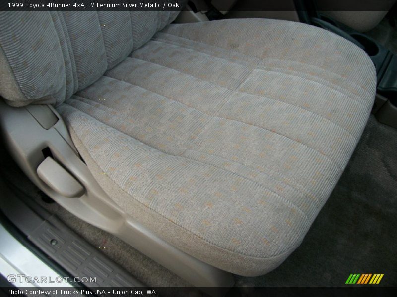 Millennium Silver Metallic / Oak 1999 Toyota 4Runner 4x4