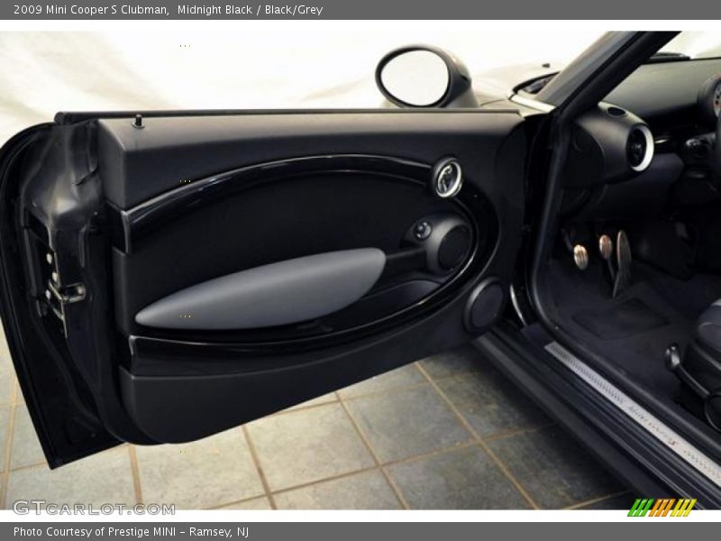 Midnight Black / Black/Grey 2009 Mini Cooper S Clubman