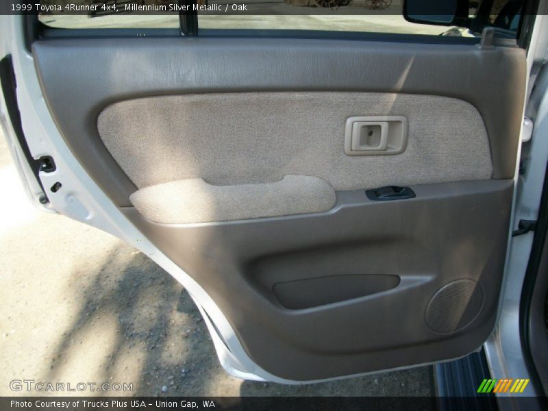 Millennium Silver Metallic / Oak 1999 Toyota 4Runner 4x4