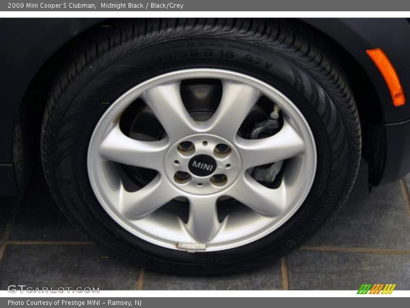Midnight Black / Black/Grey 2009 Mini Cooper S Clubman
