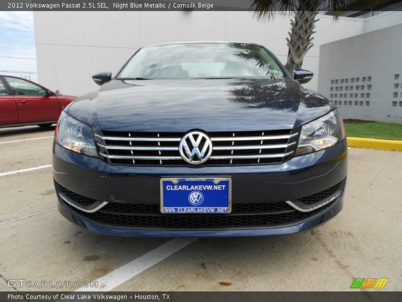 Night Blue Metallic / Cornsilk Beige 2012 Volkswagen Passat 2.5L SEL