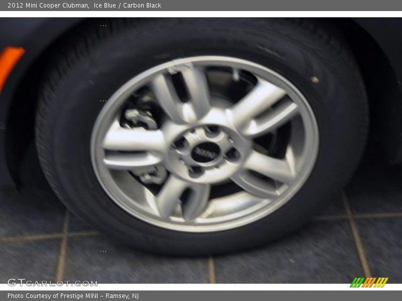 Ice Blue / Carbon Black 2012 Mini Cooper Clubman
