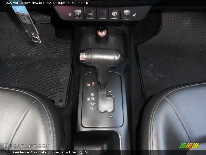 Salsa Red / Black 2009 Volkswagen New Beetle 2.5 Coupe