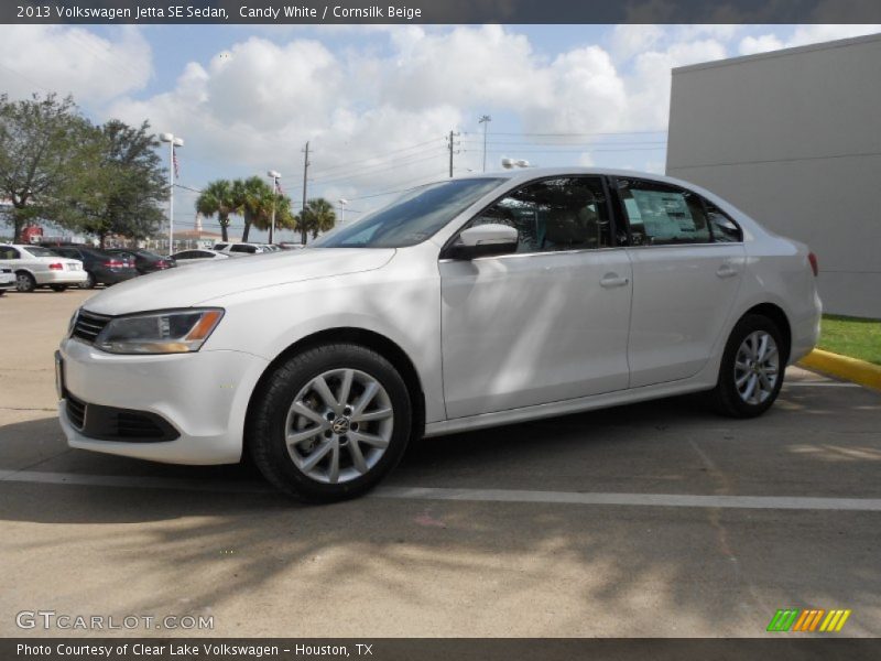 Candy White / Cornsilk Beige 2013 Volkswagen Jetta SE Sedan