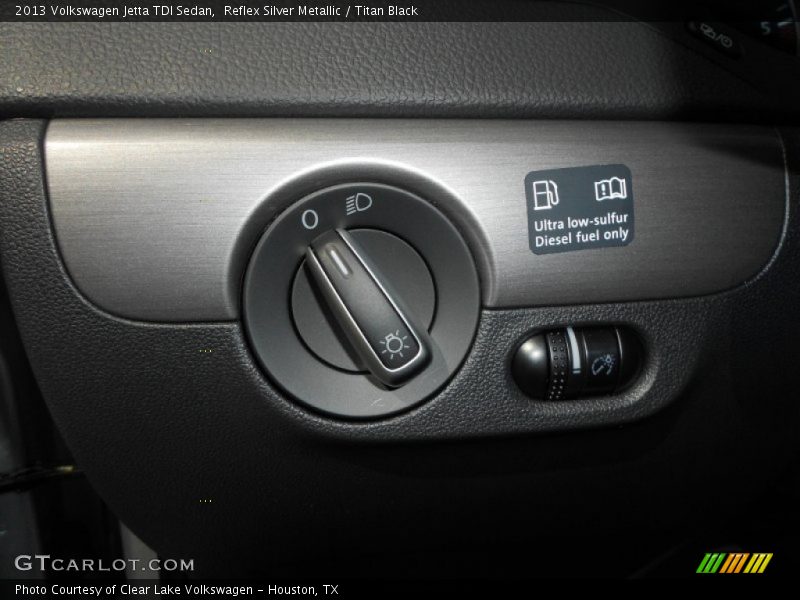 Controls of 2013 Jetta TDI Sedan