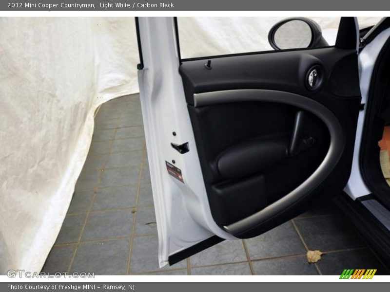 Light White / Carbon Black 2012 Mini Cooper Countryman