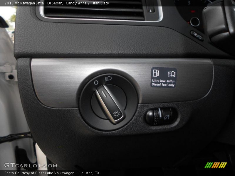 Controls of 2013 Jetta TDI Sedan
