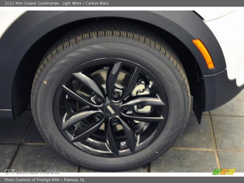 Light White / Carbon Black 2012 Mini Cooper Countryman