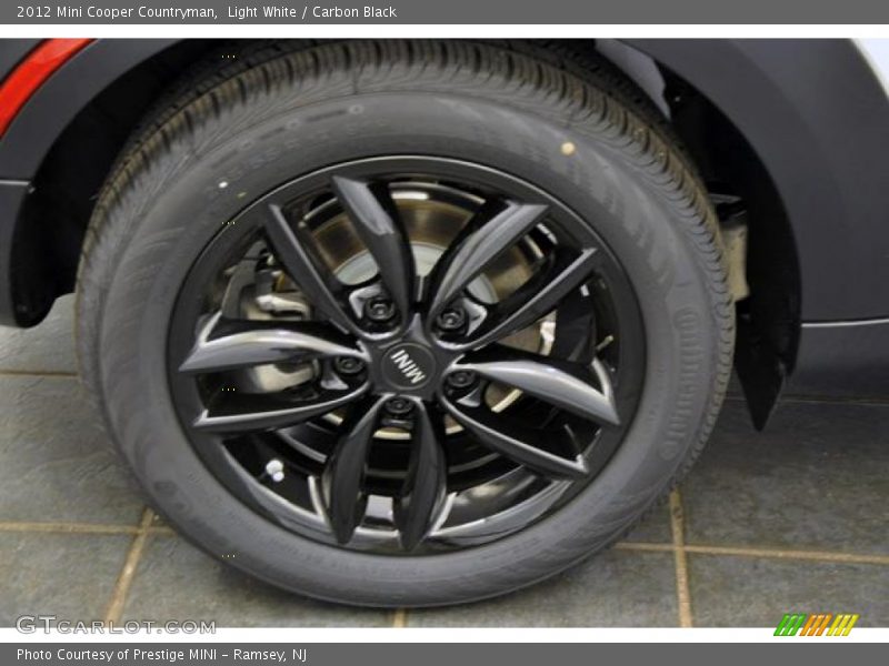 Light White / Carbon Black 2012 Mini Cooper Countryman