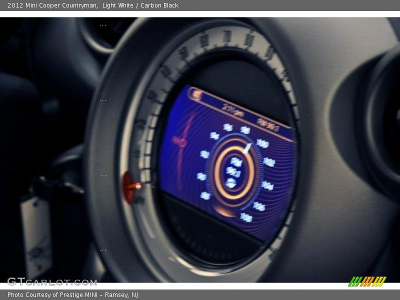 Light White / Carbon Black 2012 Mini Cooper Countryman
