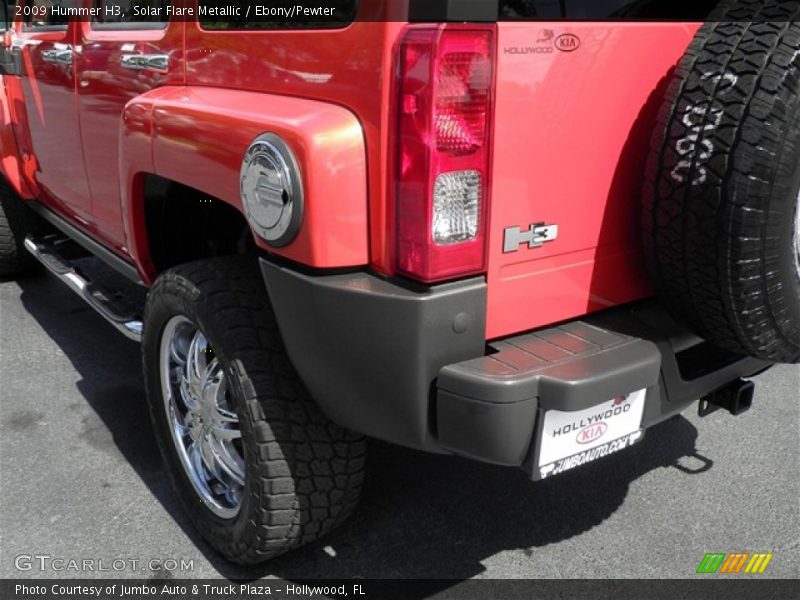 Solar Flare Metallic / Ebony/Pewter 2009 Hummer H3