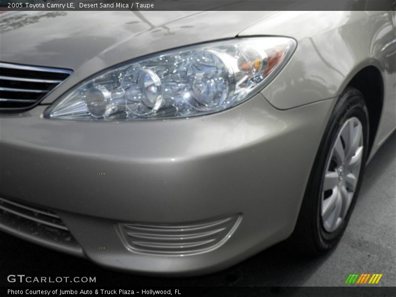 Desert Sand Mica / Taupe 2005 Toyota Camry LE