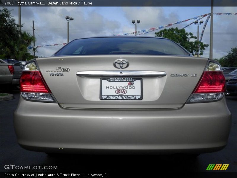 Desert Sand Mica / Taupe 2005 Toyota Camry LE