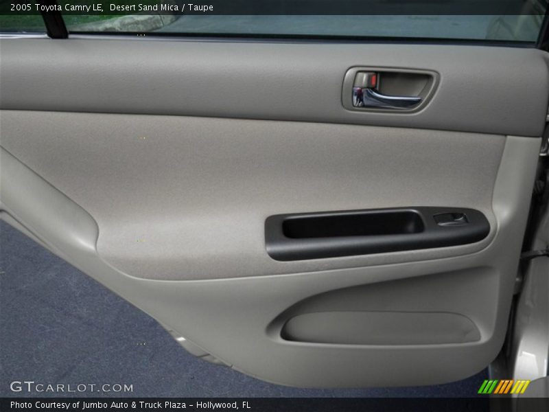 Desert Sand Mica / Taupe 2005 Toyota Camry LE