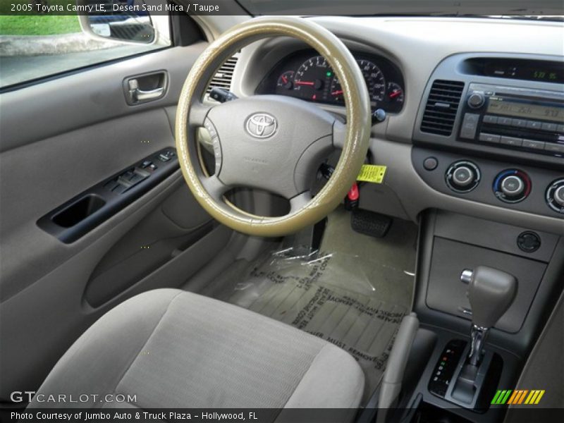 Desert Sand Mica / Taupe 2005 Toyota Camry LE