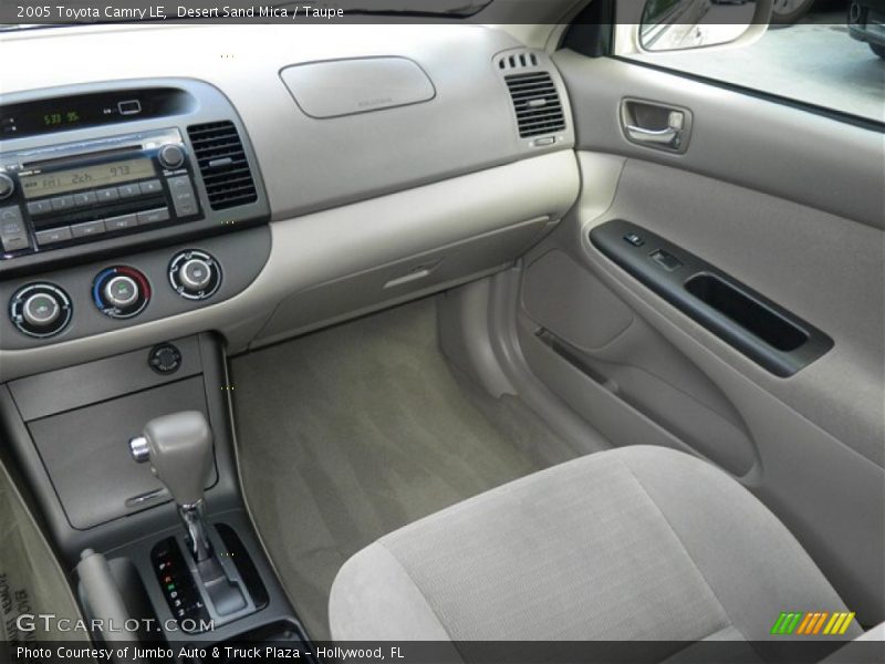 Desert Sand Mica / Taupe 2005 Toyota Camry LE