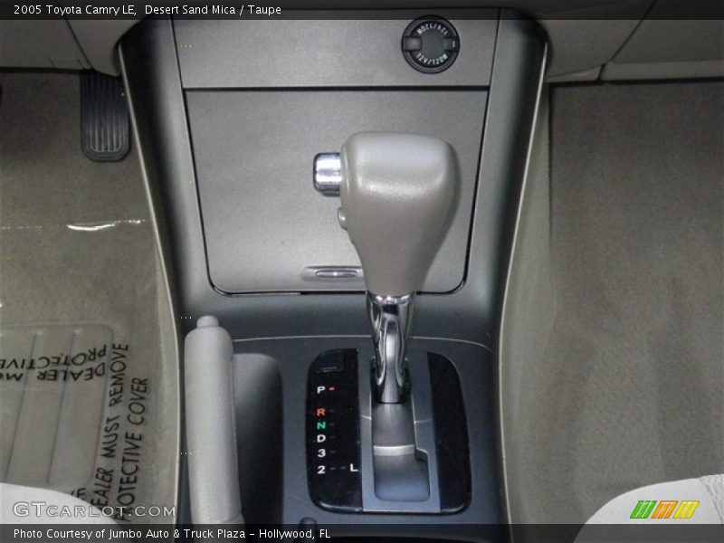 Desert Sand Mica / Taupe 2005 Toyota Camry LE