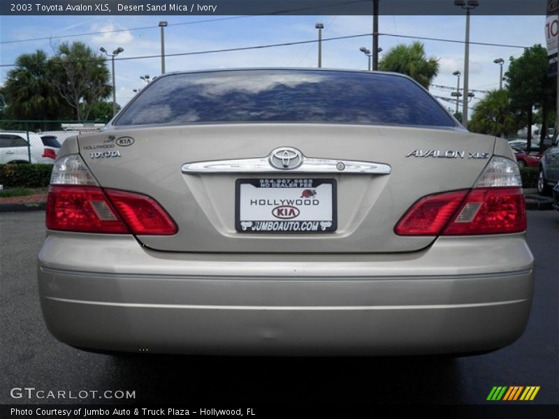 Desert Sand Mica / Ivory 2003 Toyota Avalon XLS