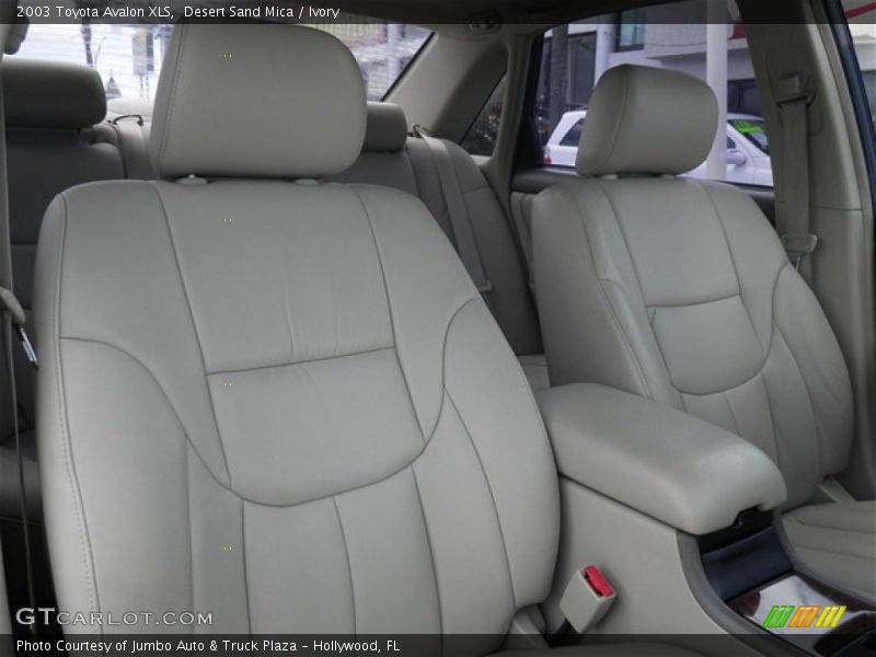Desert Sand Mica / Ivory 2003 Toyota Avalon XLS