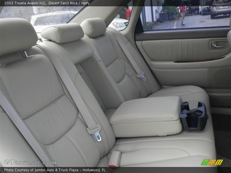 Desert Sand Mica / Ivory 2003 Toyota Avalon XLS