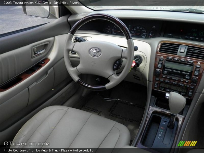 Desert Sand Mica / Ivory 2003 Toyota Avalon XLS