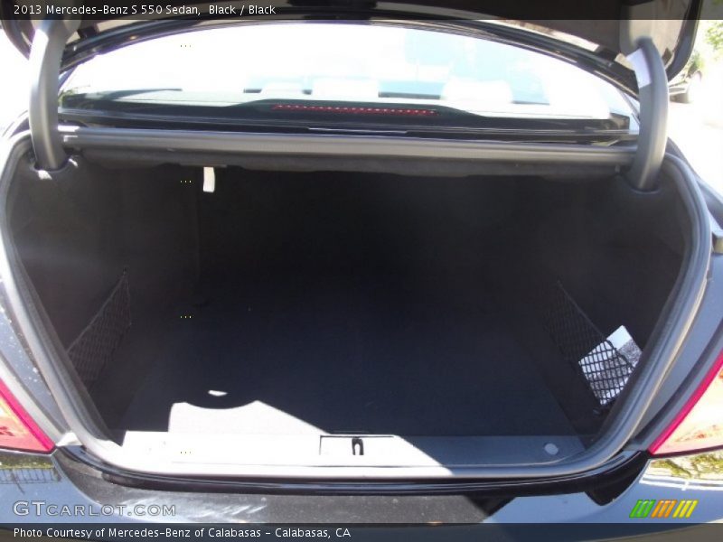  2013 S 550 Sedan Trunk