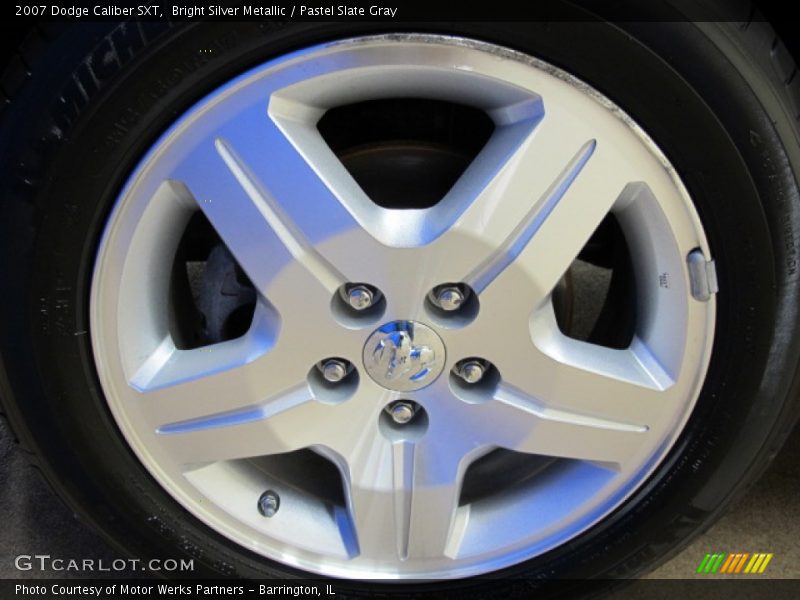 Bright Silver Metallic / Pastel Slate Gray 2007 Dodge Caliber SXT