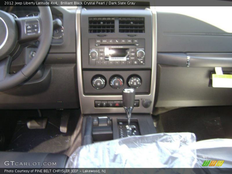 Brilliant Black Crystal Pearl / Dark Slate Gray 2012 Jeep Liberty Latitude 4x4