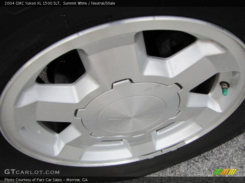 Summit White / Neutral/Shale 2004 GMC Yukon XL 1500 SLT