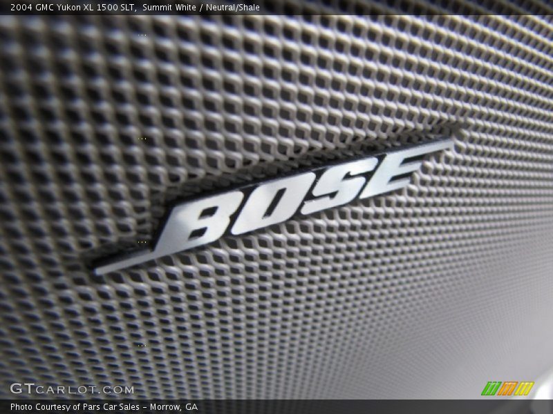 Summit White / Neutral/Shale 2004 GMC Yukon XL 1500 SLT