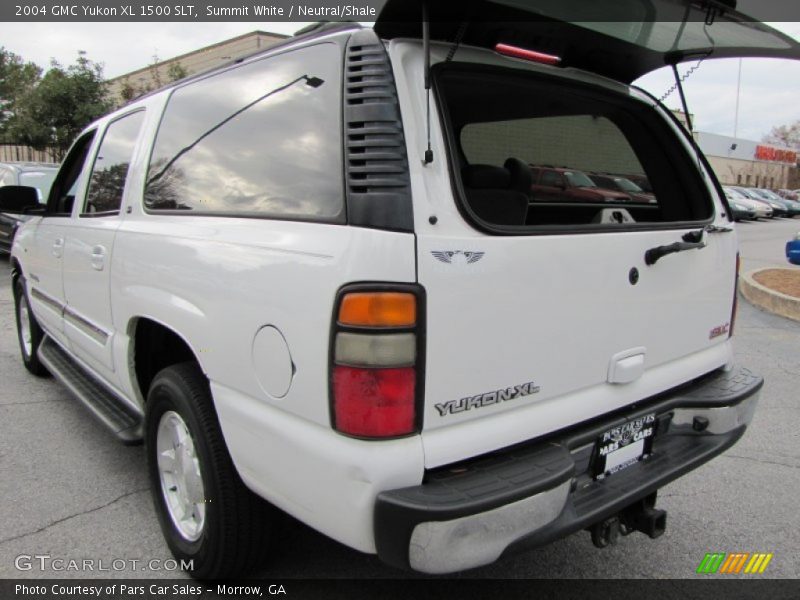 Summit White / Neutral/Shale 2004 GMC Yukon XL 1500 SLT