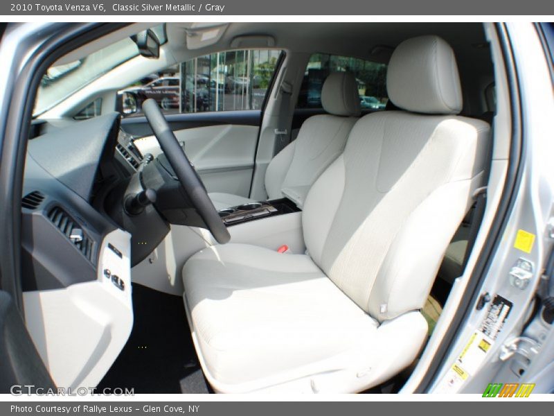 Classic Silver Metallic / Gray 2010 Toyota Venza V6