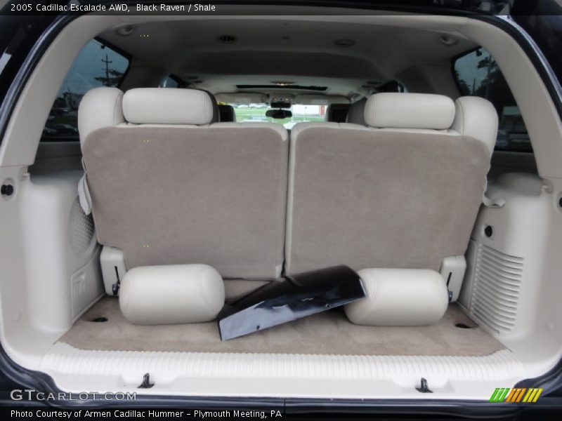 Black Raven / Shale 2005 Cadillac Escalade AWD