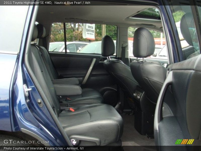 Nautical Blue Pearl / Ash 2011 Toyota Highlander SE 4WD