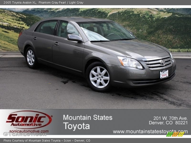 Phantom Gray Pearl / Light Gray 2005 Toyota Avalon XL