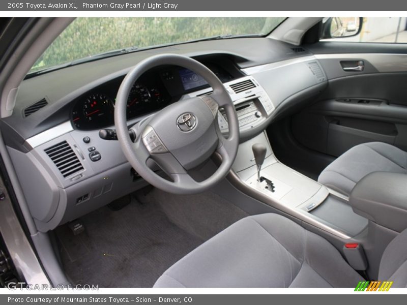 Phantom Gray Pearl / Light Gray 2005 Toyota Avalon XL