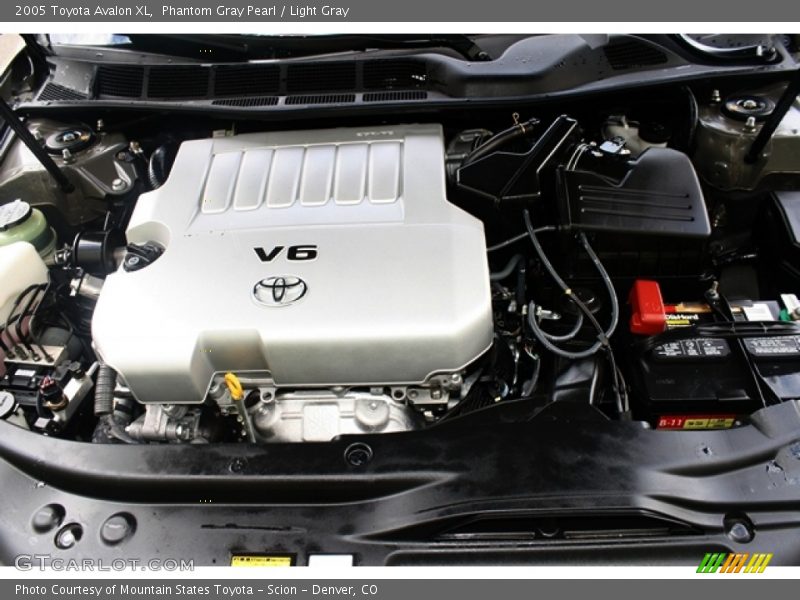 Phantom Gray Pearl / Light Gray 2005 Toyota Avalon XL